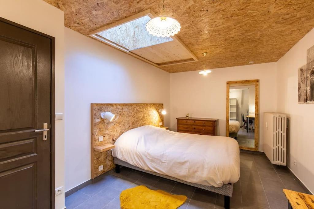 Appartement Confortable Renove Proche Centre-Ville Chambery Exterior photo